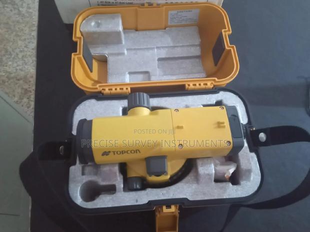 Topcon Dumpy Level - main view