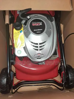 6hp Briggs and Stratton New Lawn Mower