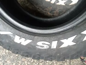 265/76r16 Maxxis
