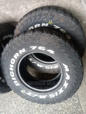 265/76r16 Maxxis