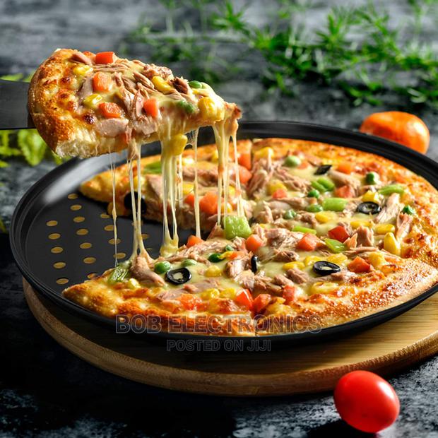 33 Cm Perforated Pizza Pan - thumbnail 3