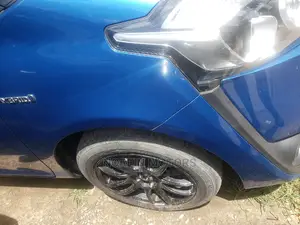 Toyota Sienta 2015 Blue