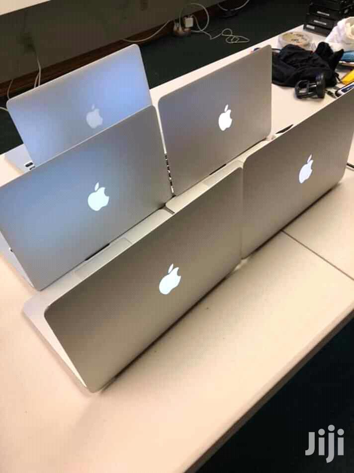 Apple Macbook Pro 500GB HDD Core i5 8GB Ram