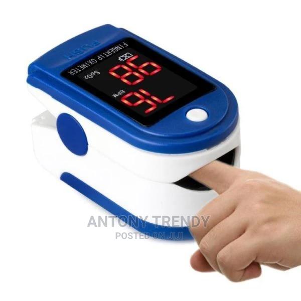 Digital Fingertip Pulse Oximeter LED Display - main view