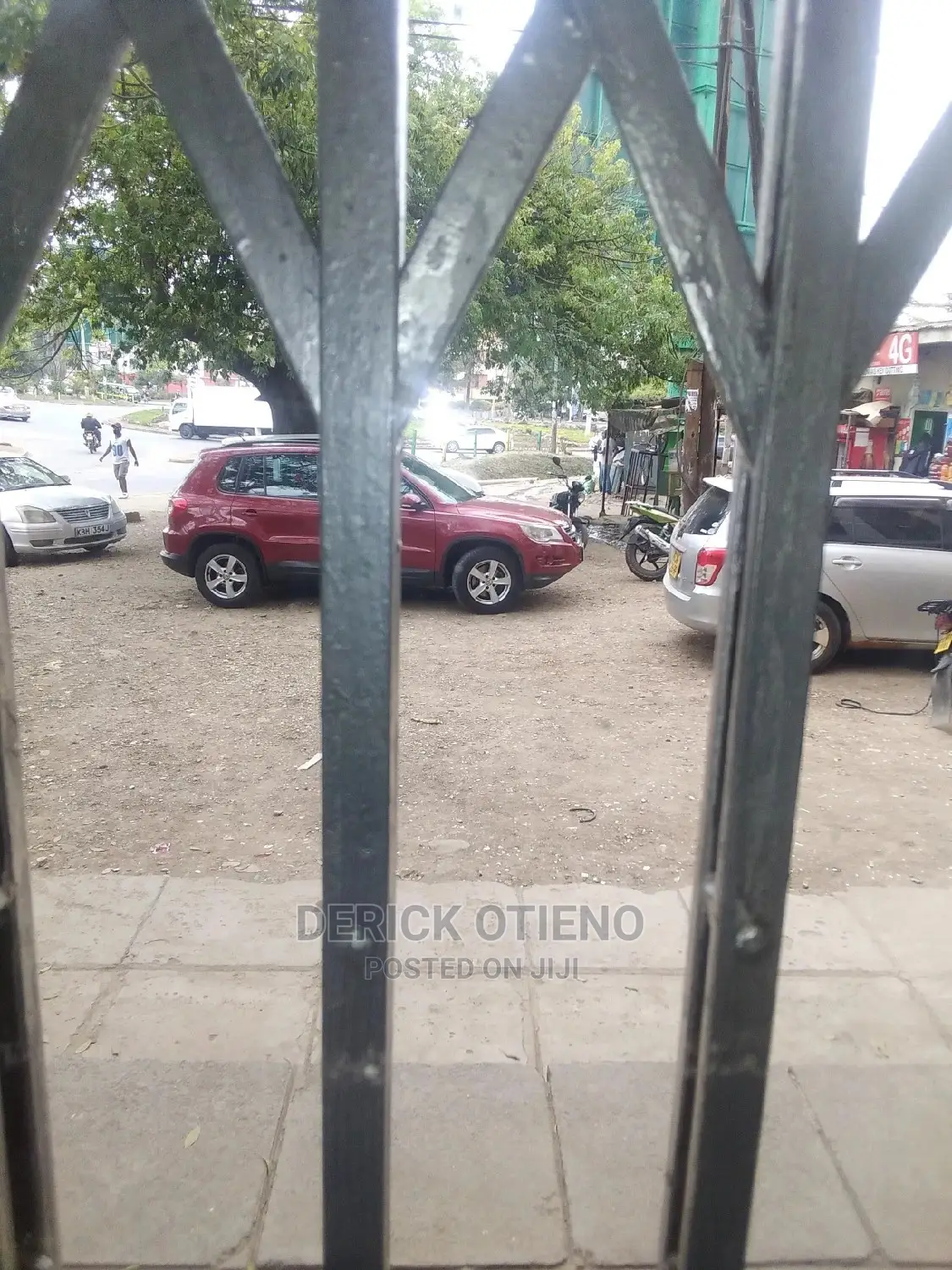 Shop to Let in Madaraka