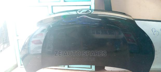 Voxy 2008 Bonnet - main view