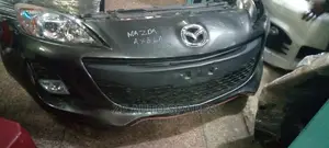 Mazda Axela Nosecut