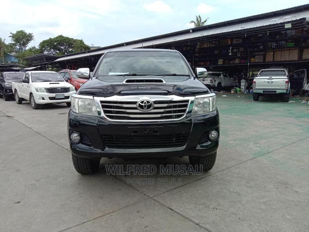 Toyota Hilux 2014 Black - thumbnail 12
