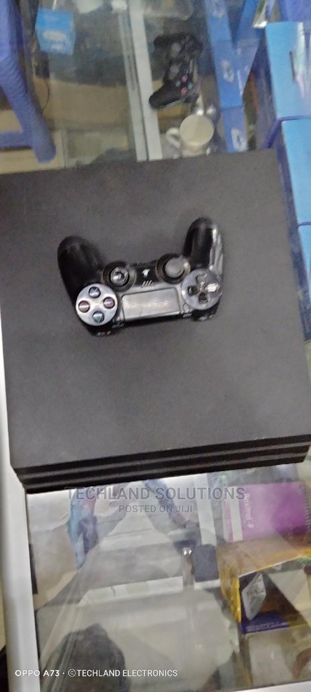 Used Ps4 PRO - main view
