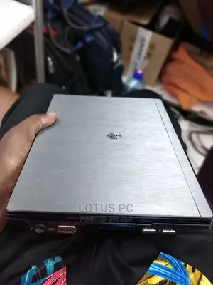 Laptop HP Mini 5103 2GB Intel Core 2 Quad HDD 160GB