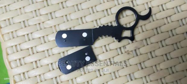 Magnetic Razor Holder - main view