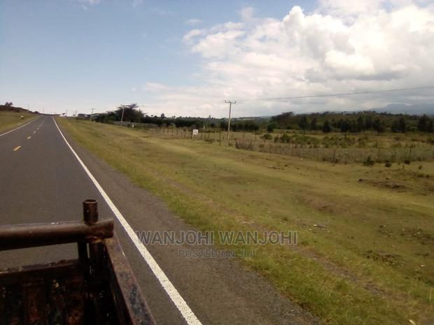Plots Touching Highway - main view