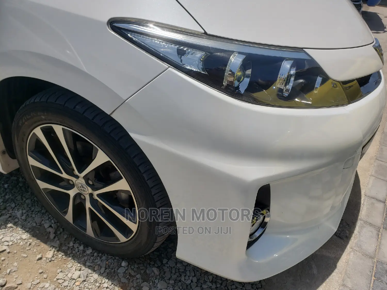 Toyota Estima 2014 Pearl