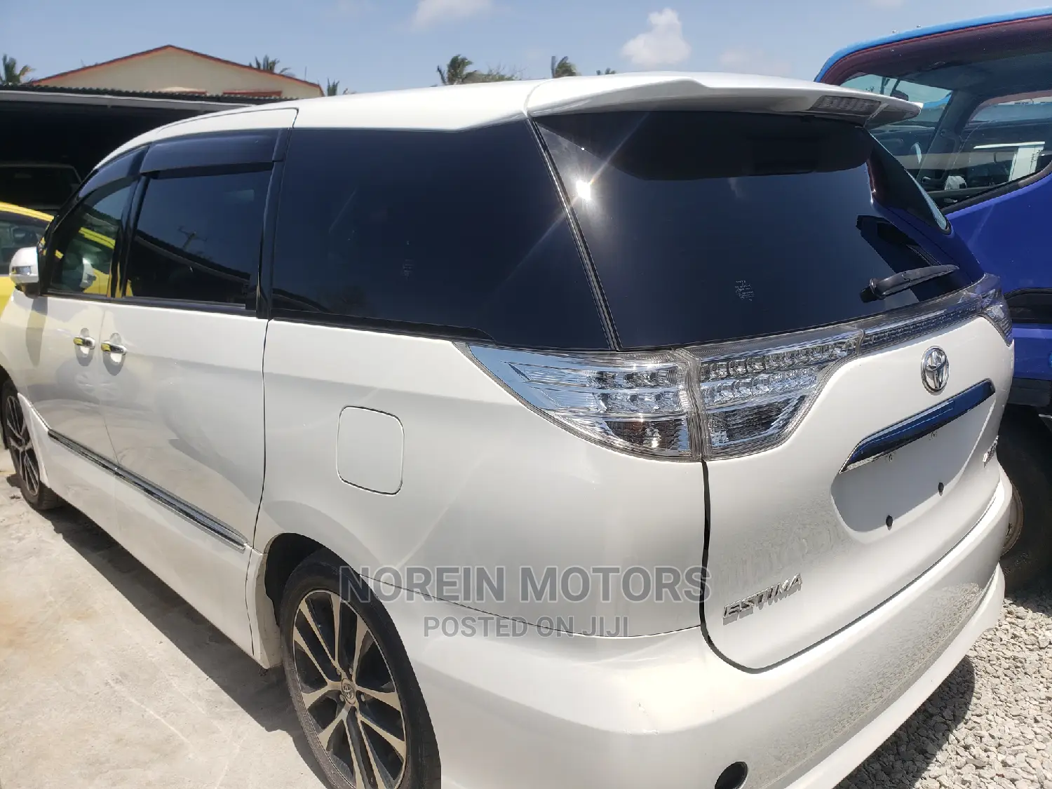 Toyota Estima 2014 Pearl