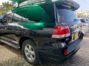 Toyota Land Cruiser 2009 Black