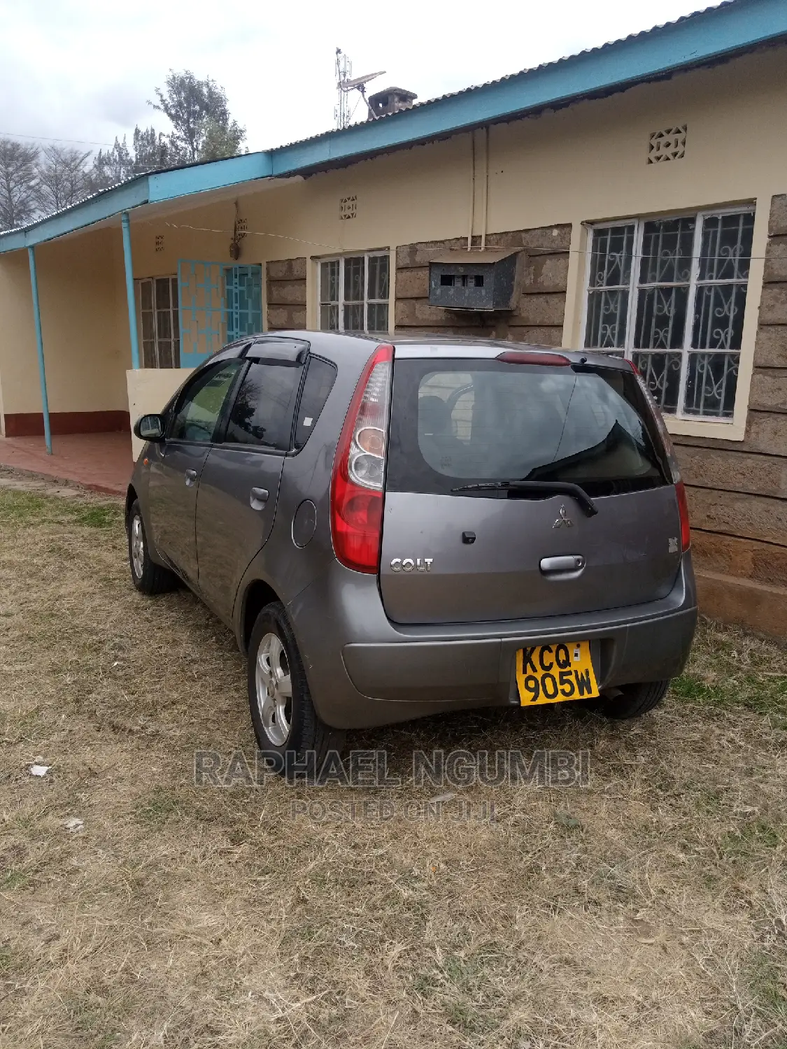 Mitsubishi Colt 2010 Silver