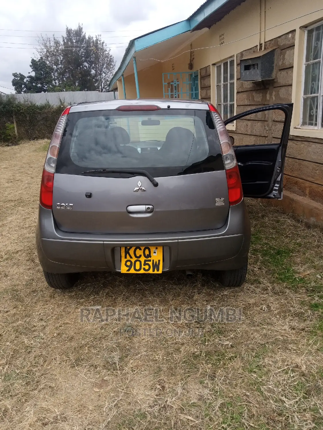 Mitsubishi Colt 2010 Silver