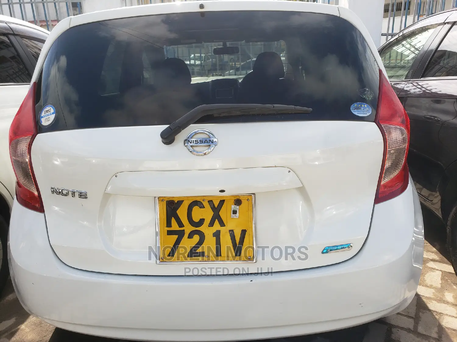 Nissan Note 2013 Orange