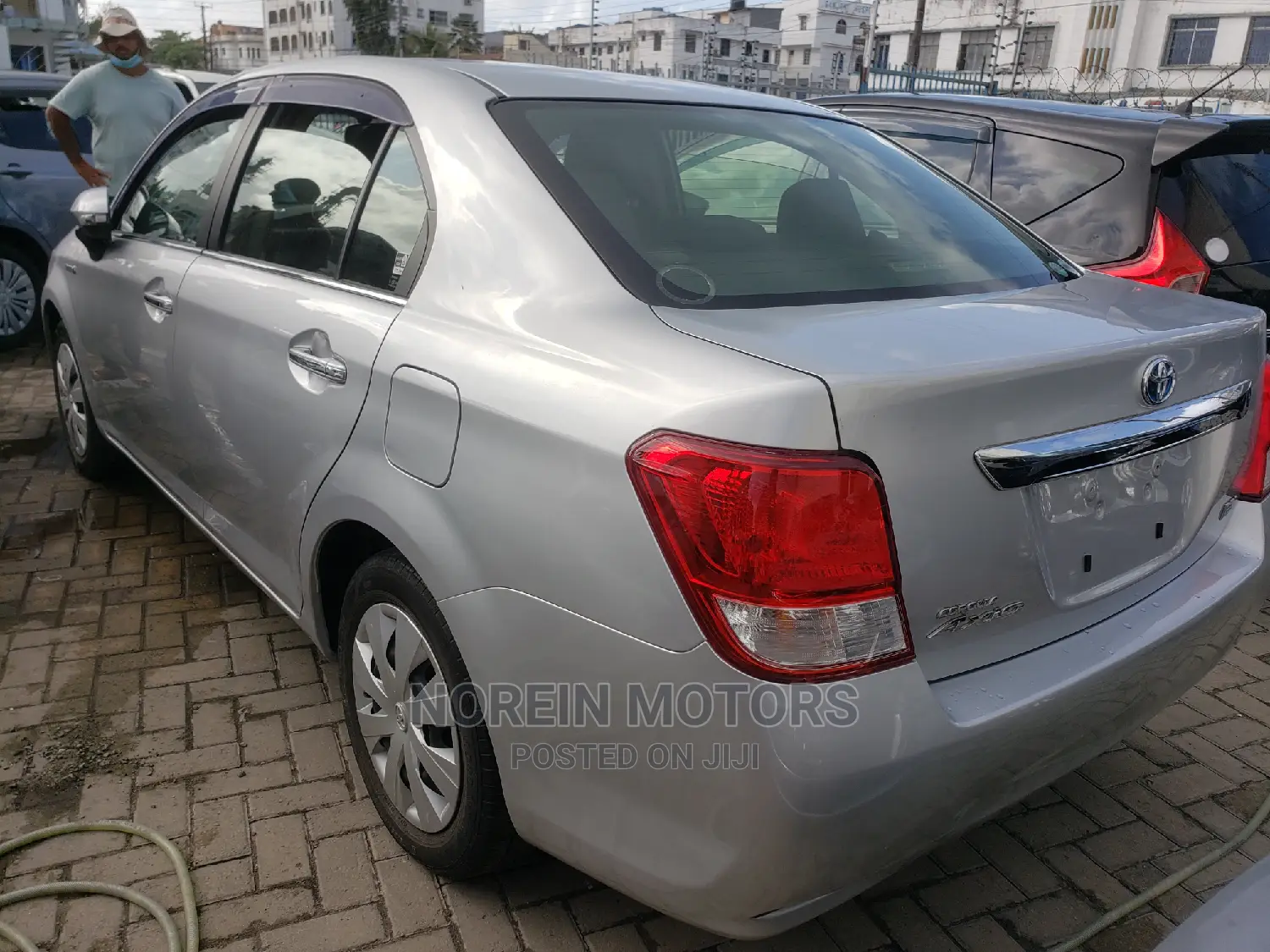 Toyota Axio 2015 Gold