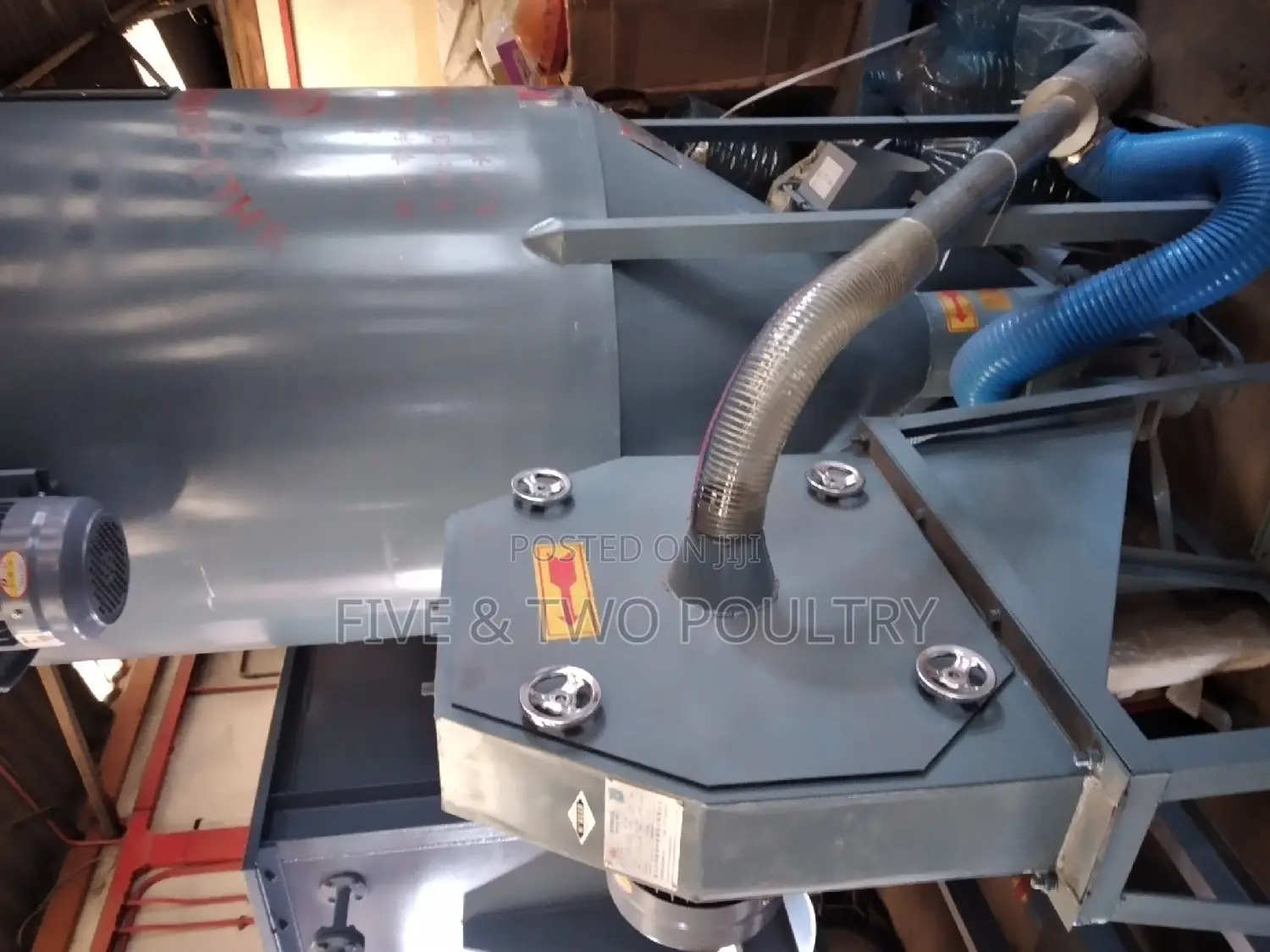 Feeds Mixer and Grinder