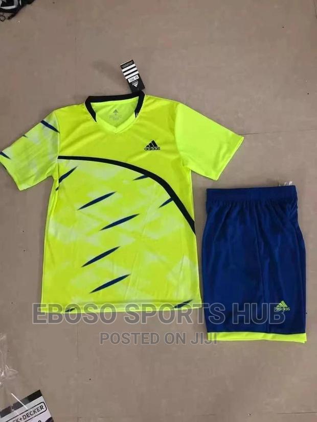 Latest Football Kit - thumbnail 3