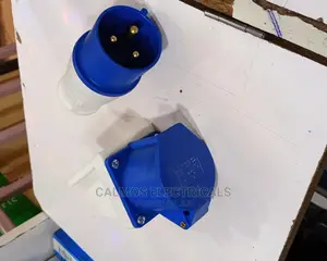 32amps 3pin Industrial Socket