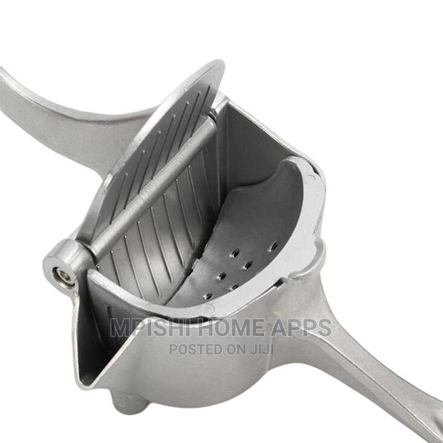 Manual Juicer - thumbnail 2