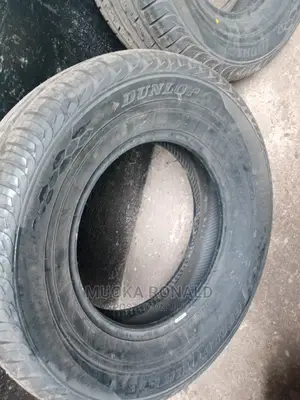 265/70r17 Dunlop Tyre Made in Japan (GRANDTREK PT3