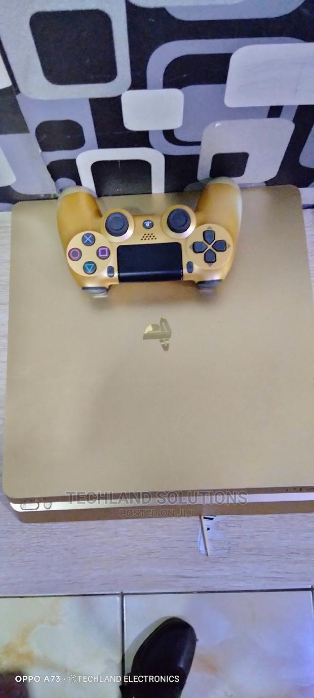 Ps4 Slim , 500gb Limited Edition - thumbnail 2