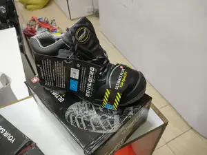 Safety Boots Oil and Acid Resistant