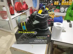 Safety Boots Oil and Acid Resistant