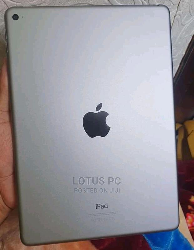 Apple iPad Air 64 GB Silver