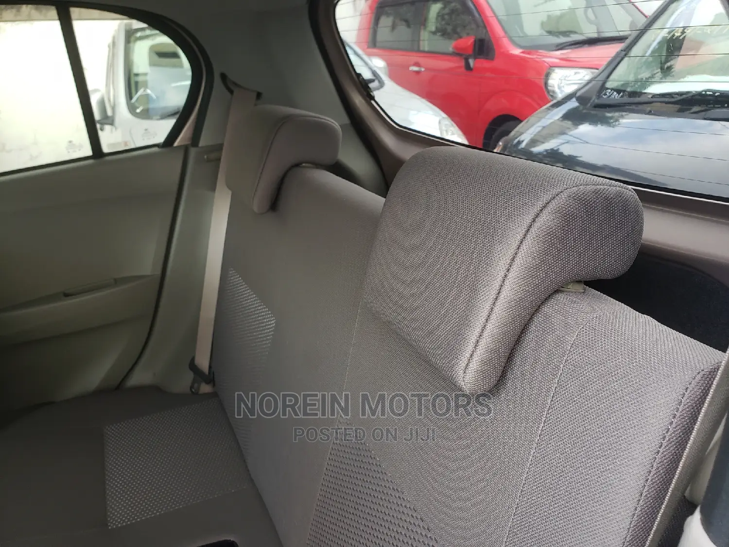 Daihatsu Mira 2015 Silver