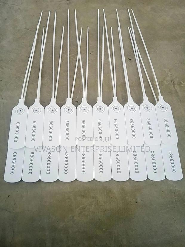 Plastic Seals - thumbnail 8