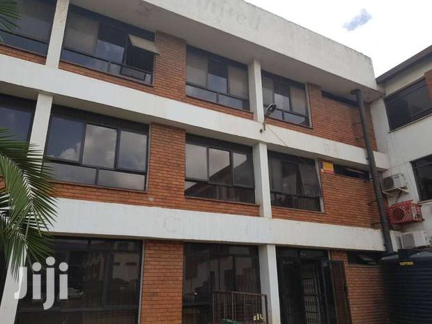 Godown In Industrial Area - thumbnail 3