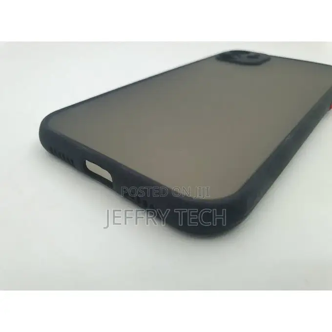 Apple iPhone 11 (6.1 Inch) Silicone Cover With Soft Edges 