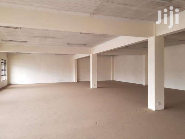 Godown In Industrial Area - thumbnail 4