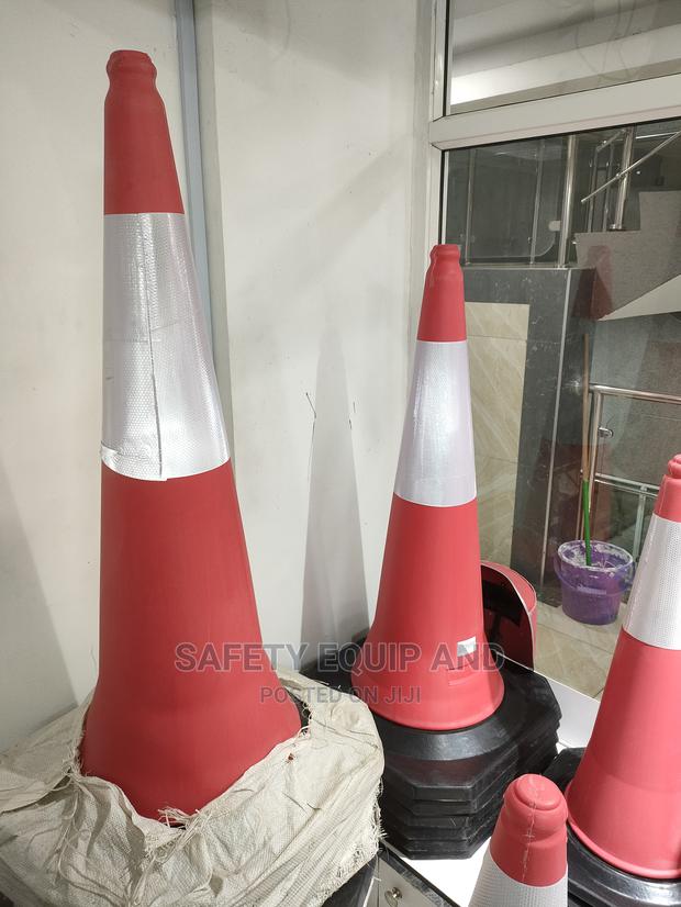 Traffic Cones- All Sizes Available - thumbnail 3
