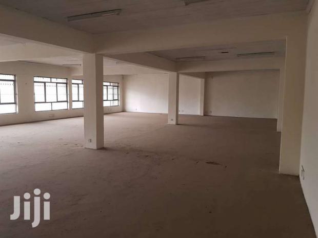 Godown In Industrial Area - thumbnail 5