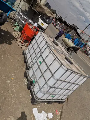 IBC Steel Caged Water Tank
