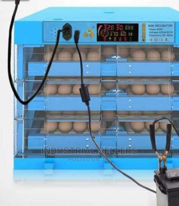 Top Hatched 192 Eggs Incubator Machine - main view