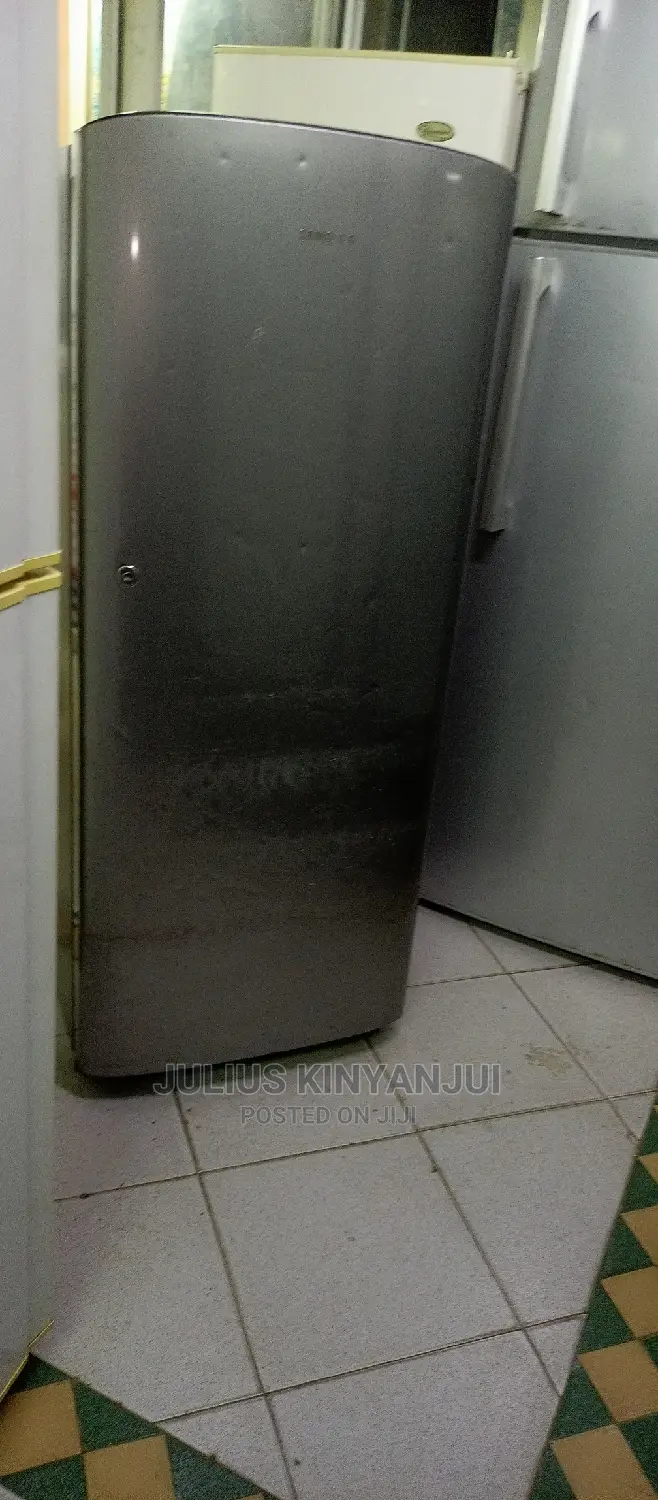 212L Single Door Fridge
