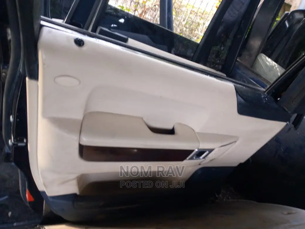 Range Rover Vogue Door Pannel Cover