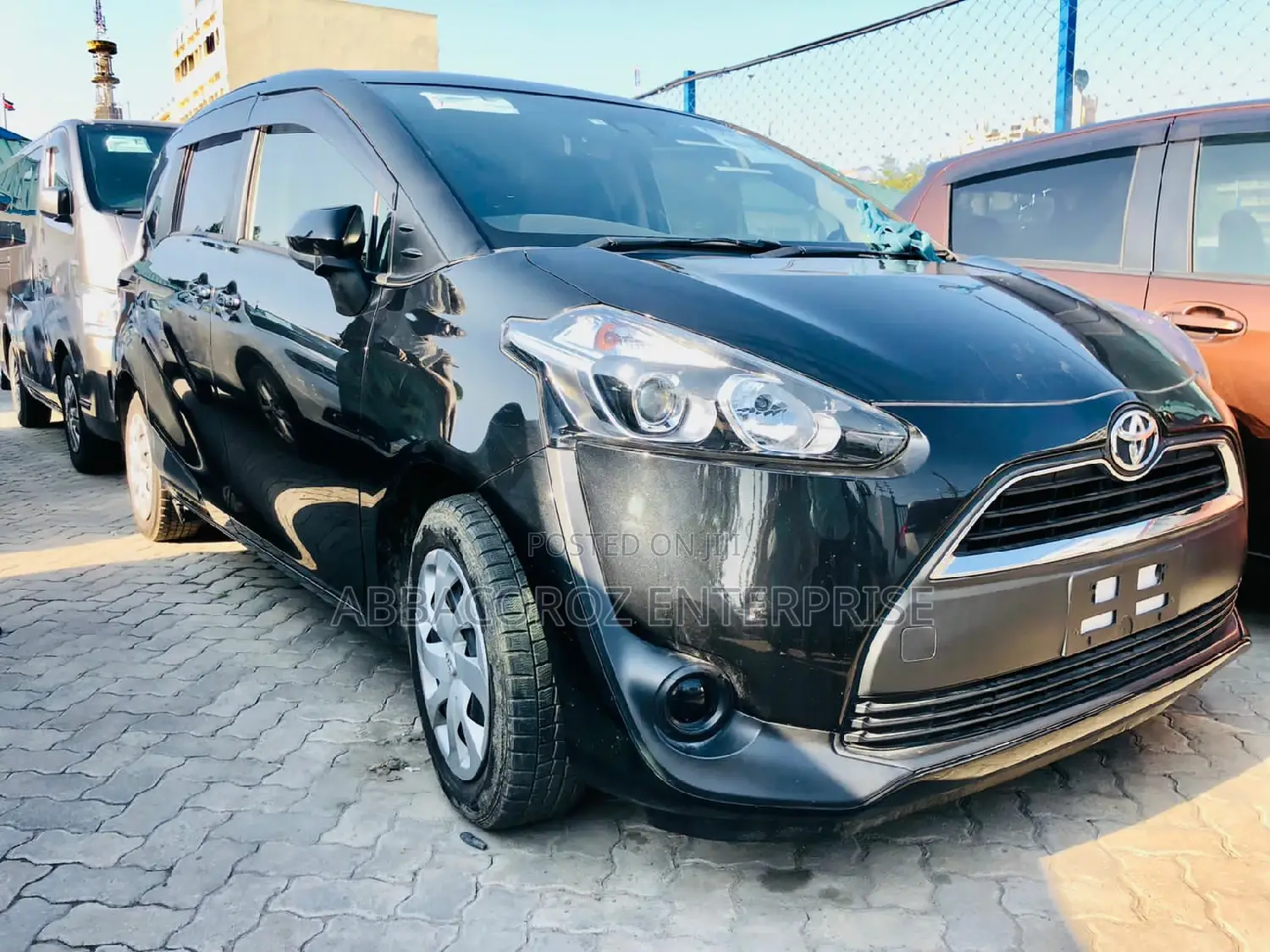 Toyota Sienta 2016 Black