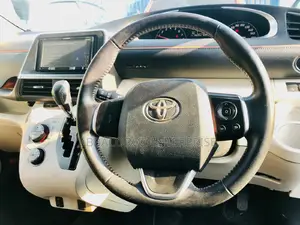 Toyota Sienta 2016 Black