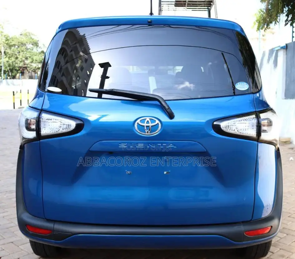 Toyota Sienta 2016 1.5 AWD Blue