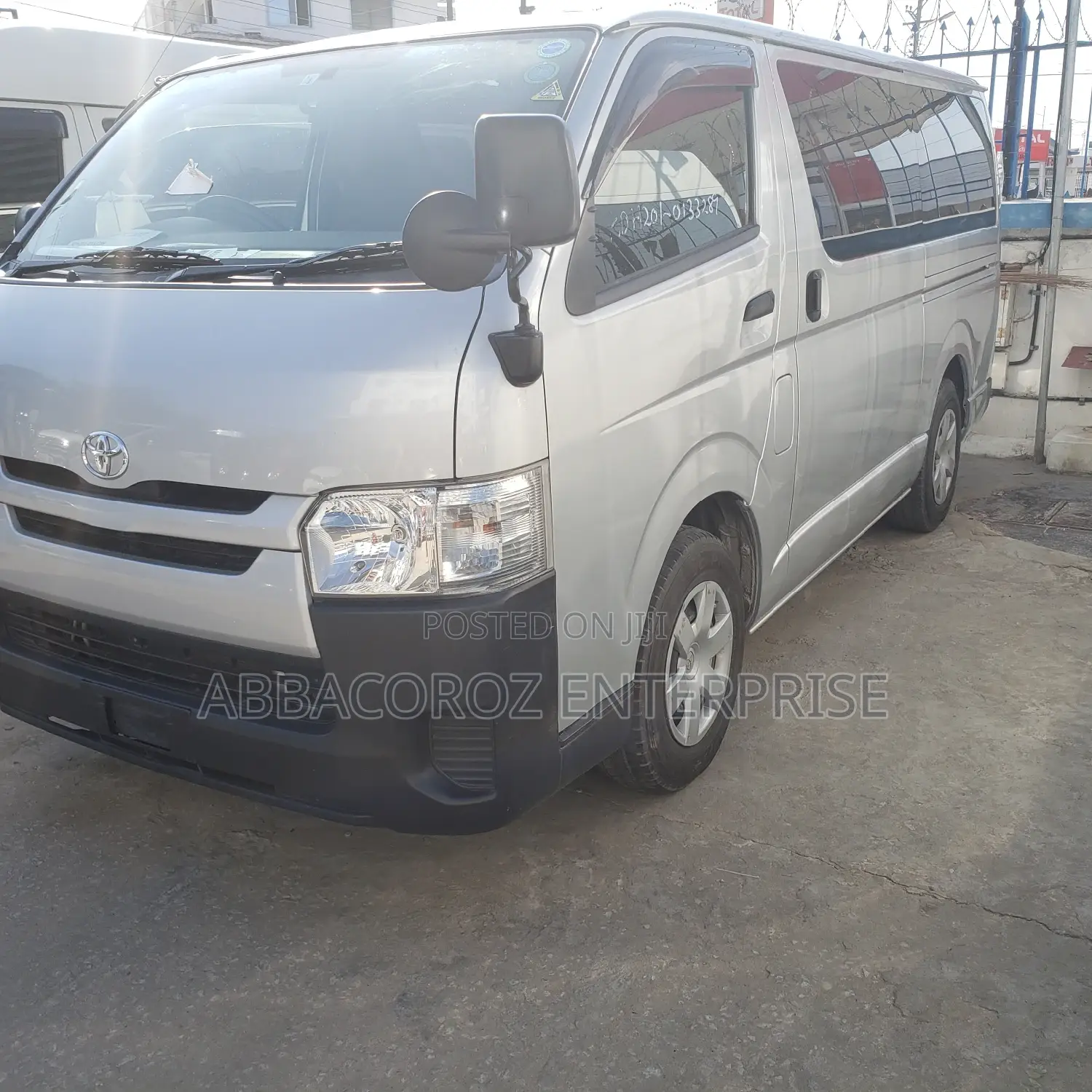 Toyota HiAce 2014