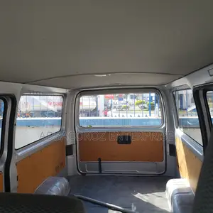 Toyota HiAce 2014