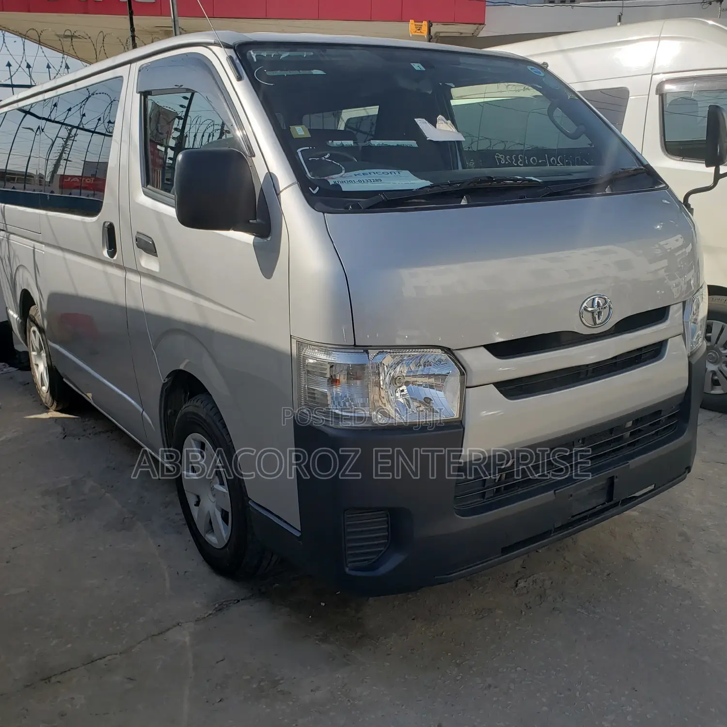 Toyota HiAce 2014
