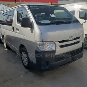Toyota HiAce 2014
